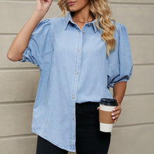 Ladda upp bild till gallerivisning, Ljusblå halvlång ärmad blue med skjortkrage och knappar