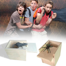 Ladda upp bild till gallerivisning, đ·ïžAwesome Scare Box - lustiga Gag-present