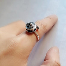 Ladda upp bild till gallerivisning, Buddhist Tibetan Prayer Wheel Ring OM Mantra Lotus Floral Ring