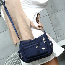 Ladda upp bild till gallerivisning, Axelremsväska Med Flera Fickor