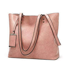 Ladda upp bild till gallerivisning, Väska i konstläder för kvinnor
