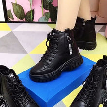 Ladda upp bild till gallerivisning, Högtopp för kvinnor i varma läder Martin-stövlar