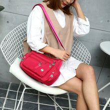 Ladda upp bild till gallerivisning, Axelremsväska Med Flera Fickor