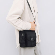 Ladda upp bild till gallerivisning, Axelväskor med vattenflaskhållare