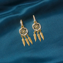 Ladda upp bild till gallerivisning, Dreamcatcher Crystal Charm örhängen