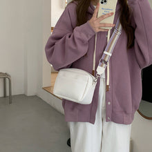 Ladda upp bild till gallerivisning, Liten fyrkantig axelväska i skinn