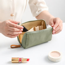 Ladda upp bild till gallerivisning, Travel Makeup Pouch for Women