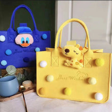 Ladda upp bild till gallerivisning, Kreativ presentväska med barnprogramsmotiv