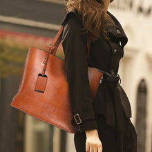 Ladda upp bild till gallerivisning, Väska i konstläder för kvinnor