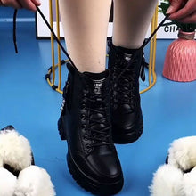 Ladda upp bild till gallerivisning, Högtopp för kvinnor i varma läder Martin-stövlar