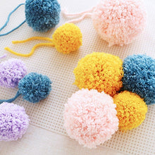 Ladda upp bild till gallerivisning, Pom-Pom Pyssel