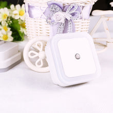 Ladda upp bild till gallerivisning, Veilleuse LED à capteur activé par la lumière