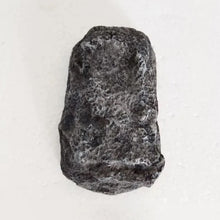 Ladda upp bild till gallerivisning, Simulerad stennyckellåda