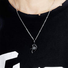 Ladda upp bild till gallerivisning, Hjärtformat Nyckelhalsband