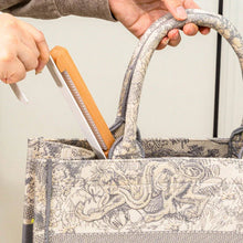 Ladda upp bild till gallerivisning, đȘVikbart trĂ€ över dörrkrokar