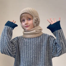 Ladda upp bild till gallerivisning, đVinterdrĂ€kt i fleecehalsduk scarfset för barn och vuxna