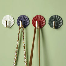 Ladda upp bild till gallerivisning, Lätt lyxig skalformad krok