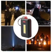 Ladda upp bild till gallerivisning, Mini LED-ficklampa Nyckelring