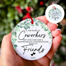 Ladda upp bild till gallerivisning, Christmas Coworker hängsmycke