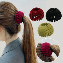 Ladda upp bild till gallerivisning, Sammet Nest Scrunchie