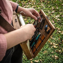 Ladda upp bild till gallerivisning, A5 Messenger box för författare i trä