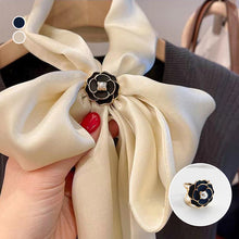 Ladda upp bild till gallerivisning, đŒCamellia halsduk spĂ€nne