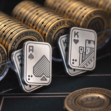 Ladda upp bild till gallerivisning, Mynt med tryckknapp för pokerhand
