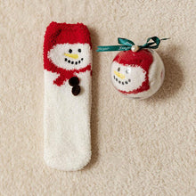 Ladda upp bild till gallerivisning, 🎄🧦Kreativ presentask med runda bollar och julstrumpor
