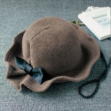 Ladda upp bild till gallerivisning, Elegant retro vintermössa
