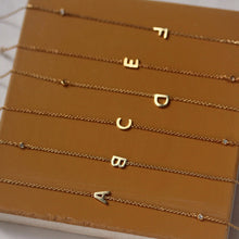 Ladda upp bild till gallerivisning, Inledande bezel diamanthalsband
