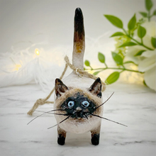 Ladda upp bild till gallerivisning, Kitty miniatyrskulptur
