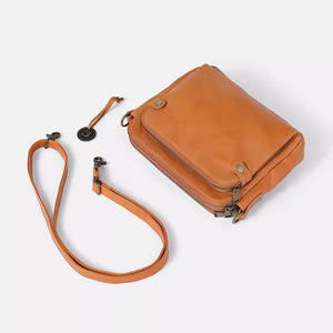 Crossbody-axel i tre läder lager