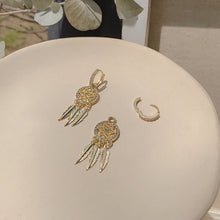 Ladda upp bild till gallerivisning, Dreamcatcher Crystal Charm örhängen
