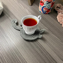 Ladda upp bild till gallerivisning, Söta stickade kattrumpa underlägg
