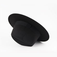 Ladda upp bild till gallerivisning, Fedora i brittisk stil

