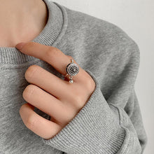 Ladda upp bild till gallerivisning, Buddhist Tibetan Prayer Wheel Ring OM Mantra Lotus Floral Ring
