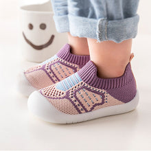 Ladda upp bild till gallerivisning, Neutral &amp; Andandes Stickad - Halkfria babysko-strumpor
