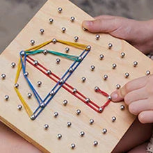 Ladda upp bild till gallerivisning, Geoboard av trä
