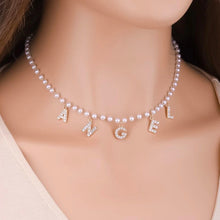 Ladda upp bild till gallerivisning, Alfabetisk ängelhalsband

