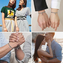 Ladda upp bild till gallerivisning, Magnetarmband med design
