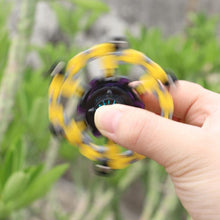 Ladda upp bild till gallerivisning, Fidget spinner med sugkopp
