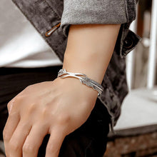 Ladda upp bild till gallerivisning, Silver fjäder armband | Nickelfri
