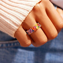 Ladda upp bild till gallerivisning, Regnbåge zirkon ring
