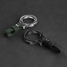 Ladda upp bild till gallerivisning, Premium Car Keychain
