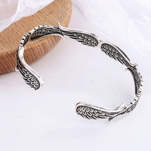 Ladda upp bild till gallerivisning, Änglavingar Armband i vintagestil
