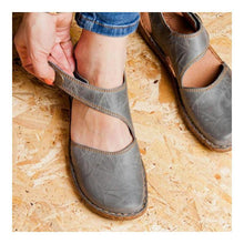 Ladda upp bild till gallerivisning, Vintage Mary Jane Sandaler
