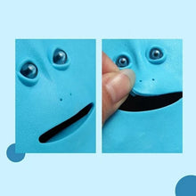 Ladda upp bild till gallerivisning, Electric funny face piggy bank
