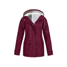 Ladda upp bild till gallerivisning, Varm och vattentät jacka
