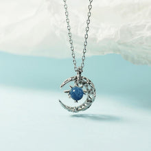 Ladda upp bild till gallerivisning, Astral Måne Halsband

