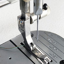 Ladda upp bild till gallerivisning, Universell pressarfotsskruv
